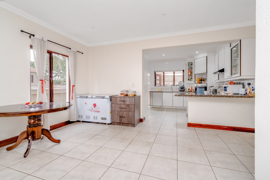 3 Bedroom Property for Sale in Lonehill Gauteng
