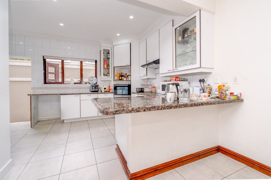 3 Bedroom Property for Sale in Lonehill Gauteng