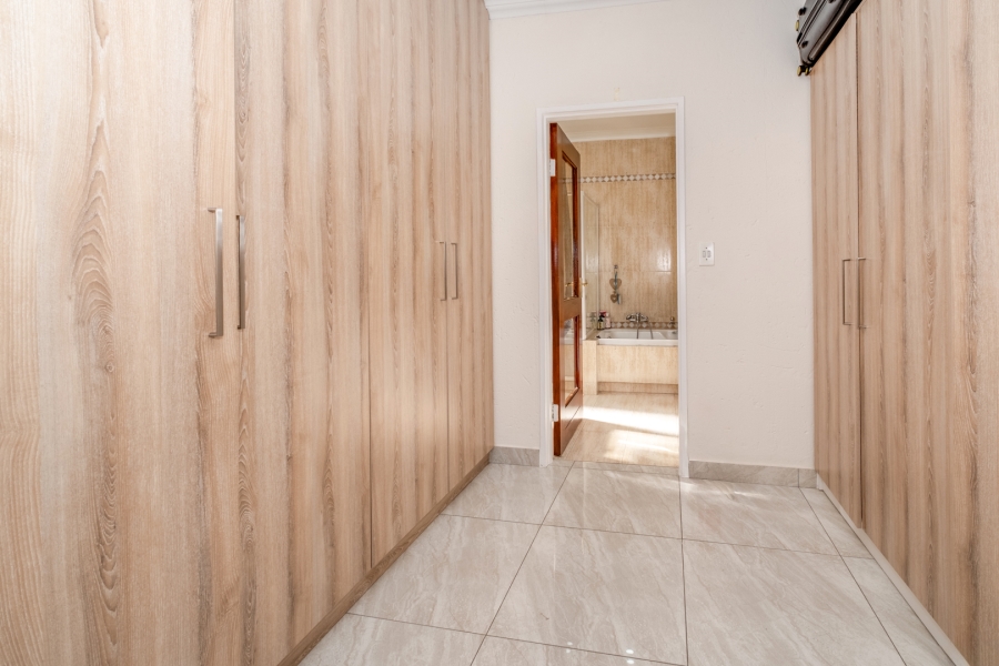 3 Bedroom Property for Sale in Lonehill Gauteng