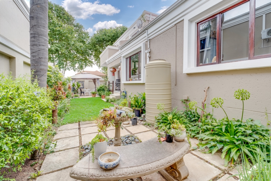 3 Bedroom Property for Sale in Lonehill Gauteng