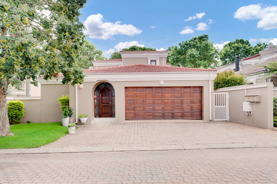 3 Bedroom Property for Sale in Lonehill Gauteng