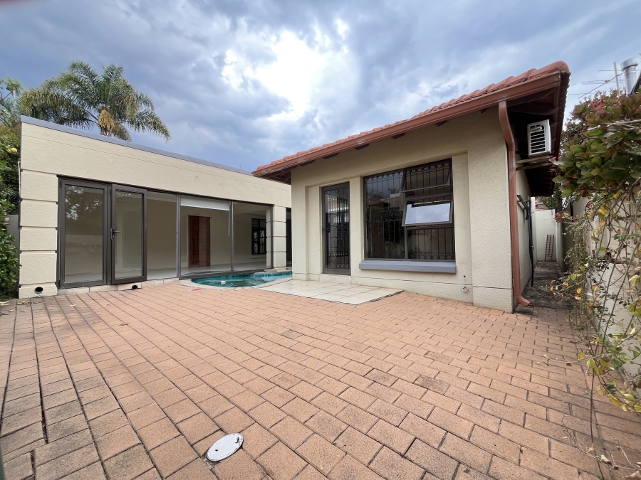 To Let 3 Bedroom Property for Rent in River Club Gauteng