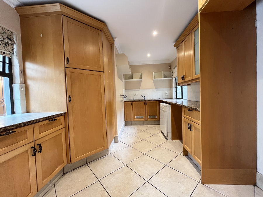 To Let 3 Bedroom Property for Rent in River Club Gauteng