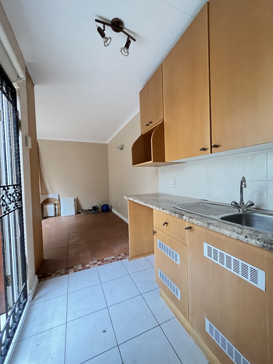 To Let 3 Bedroom Property for Rent in River Club Gauteng