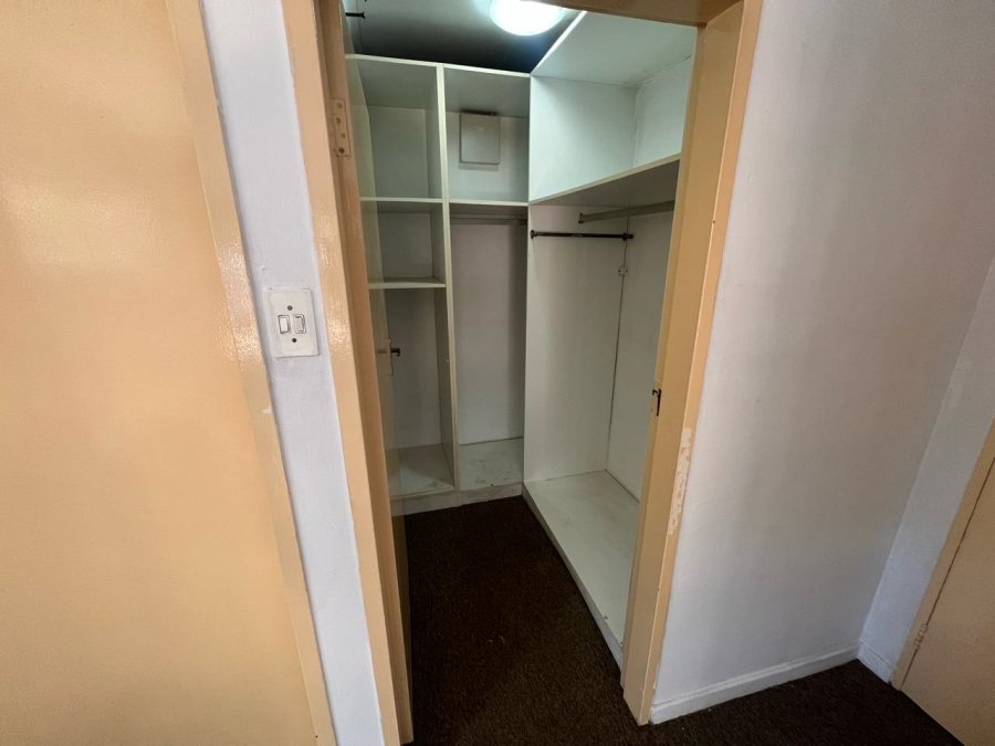 To Let 2 Bedroom Property for Rent in Broadacres Gauteng