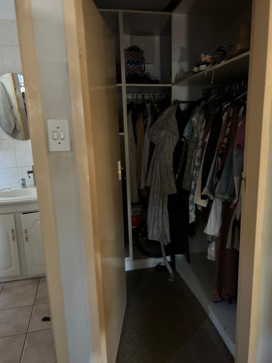 To Let 2 Bedroom Property for Rent in Broadacres Gauteng