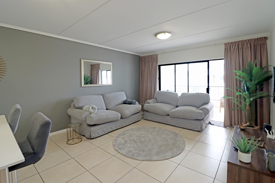 2 Bedroom Property for Sale in Greenstone Hill Gauteng