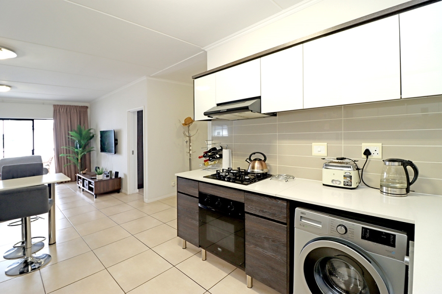 2 Bedroom Property for Sale in Greenstone Hill Gauteng