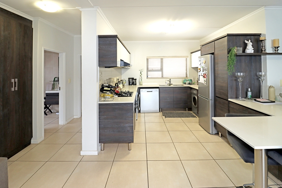 2 Bedroom Property for Sale in Greenstone Hill Gauteng