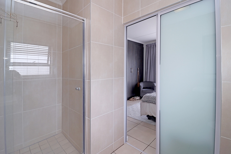 2 Bedroom Property for Sale in Greenstone Hill Gauteng