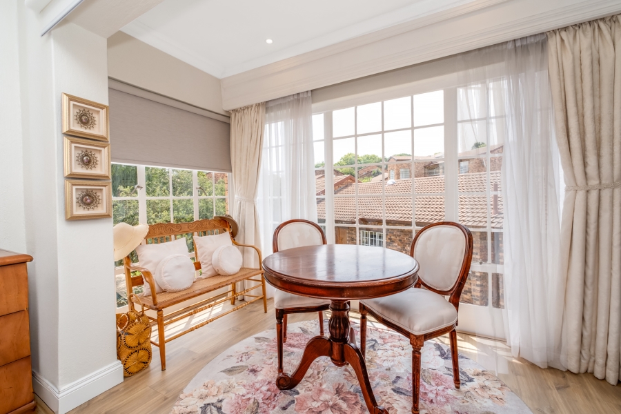 1 Bedroom Property for Sale in Bryanston Gauteng