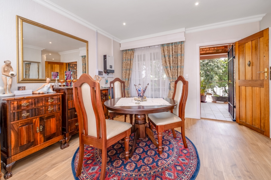 1 Bedroom Property for Sale in Bryanston Gauteng