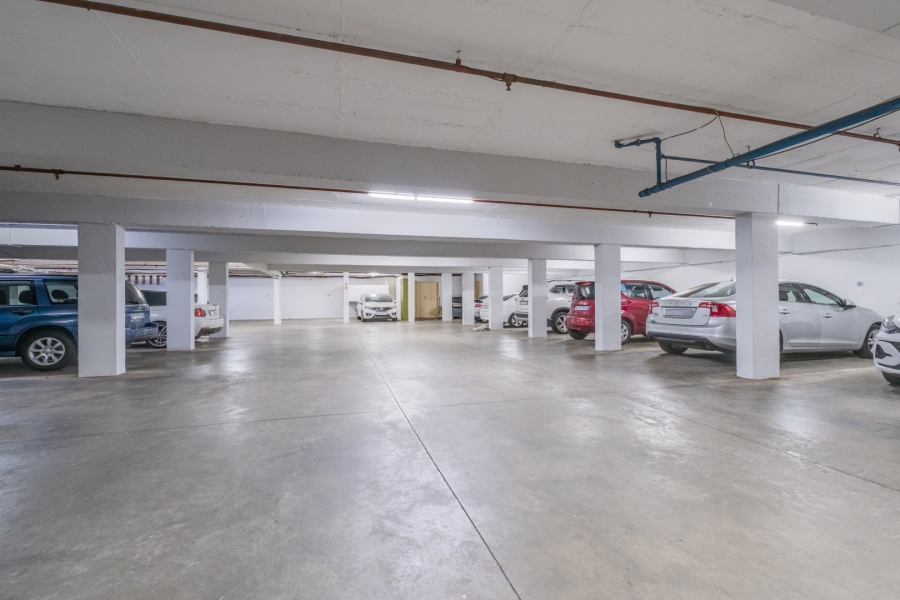 1 Bedroom Property for Sale in Bryanston Gauteng