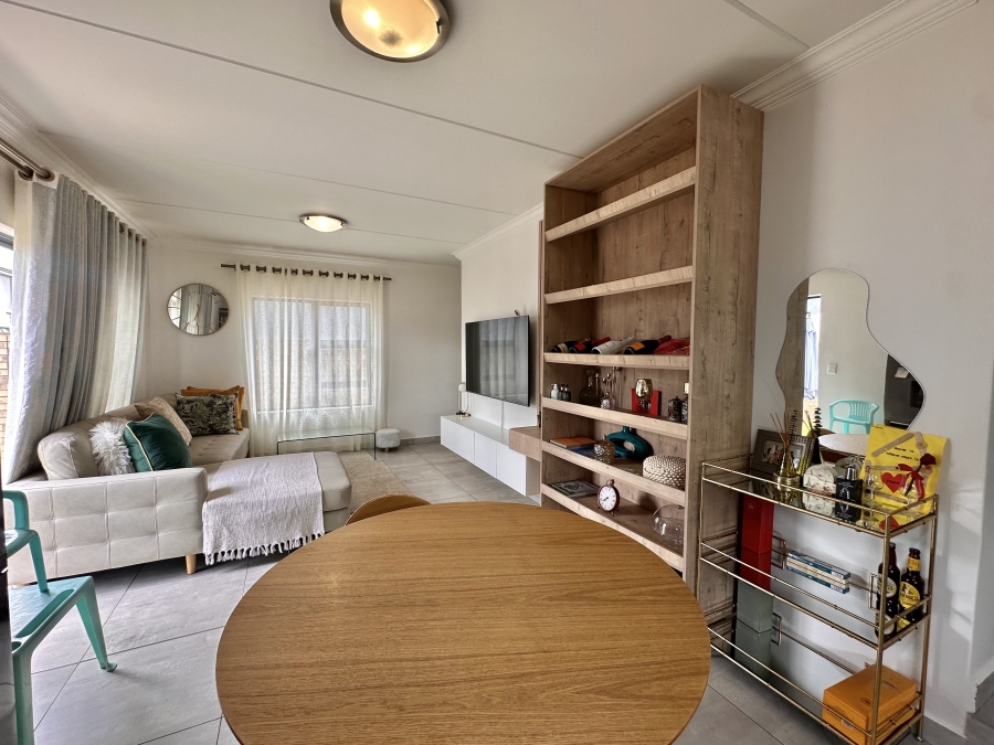 3 Bedroom Property for Sale in Thatchfield Estate Gauteng