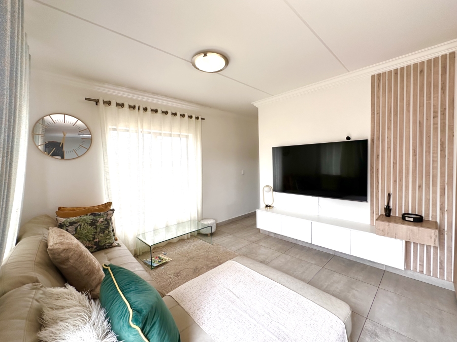 3 Bedroom Property for Sale in Thatchfield Estate Gauteng