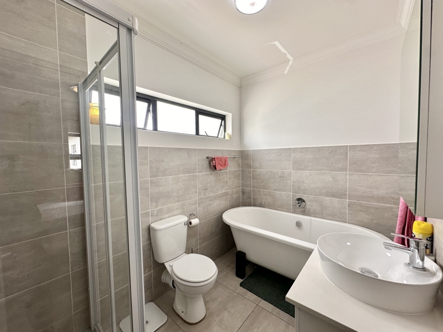 3 Bedroom Property for Sale in Thatchfield Estate Gauteng