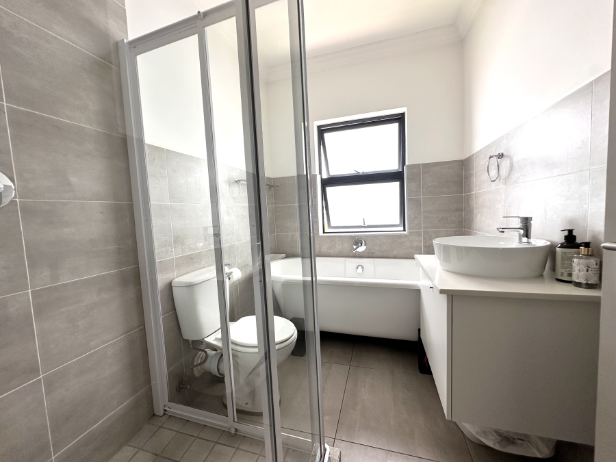 3 Bedroom Property for Sale in Thatchfield Estate Gauteng