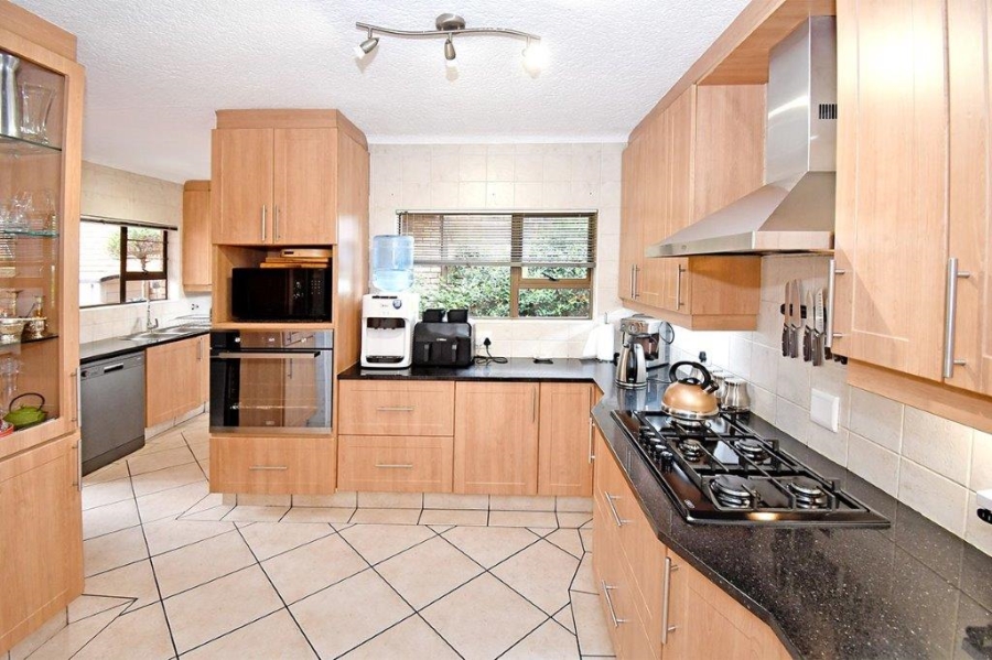 4 Bedroom Property for Sale in Dowerglen Ext 5 Gauteng