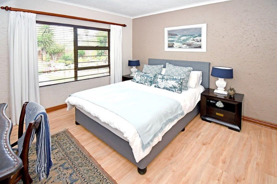 4 Bedroom Property for Sale in Dowerglen Ext 5 Gauteng