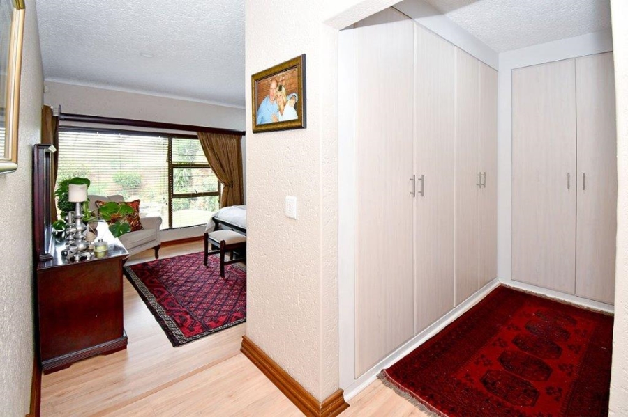 4 Bedroom Property for Sale in Dowerglen Ext 5 Gauteng