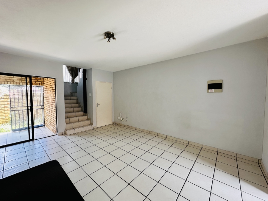 2 Bedroom Property for Sale in Florentia Gauteng