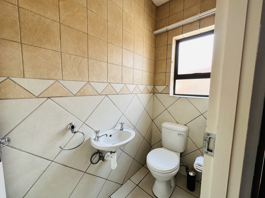 2 Bedroom Property for Sale in Florentia Gauteng