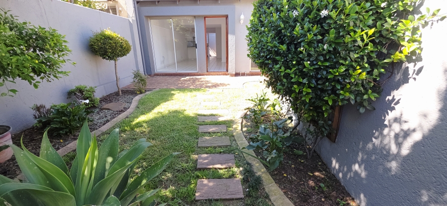 To Let 2 Bedroom Property for Rent in Dowerglen Ext 4 Gauteng