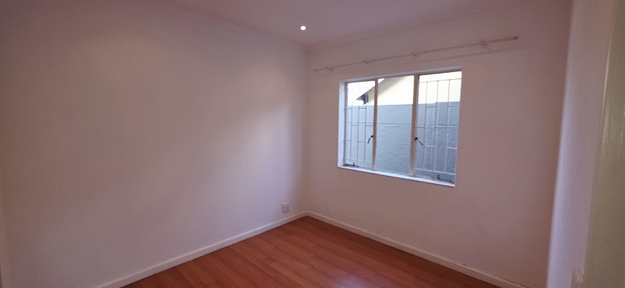 To Let 2 Bedroom Property for Rent in Dowerglen Ext 4 Gauteng