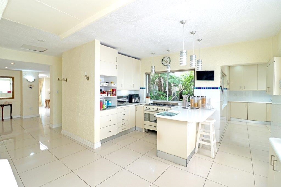 To Let 3 Bedroom Property for Rent in Atholl Gauteng