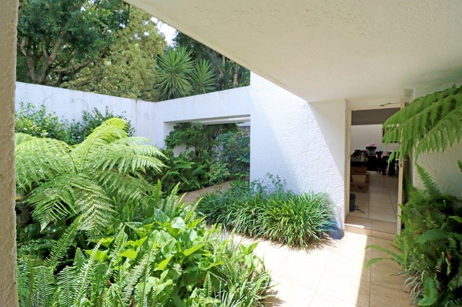 To Let 3 Bedroom Property for Rent in Atholl Gauteng