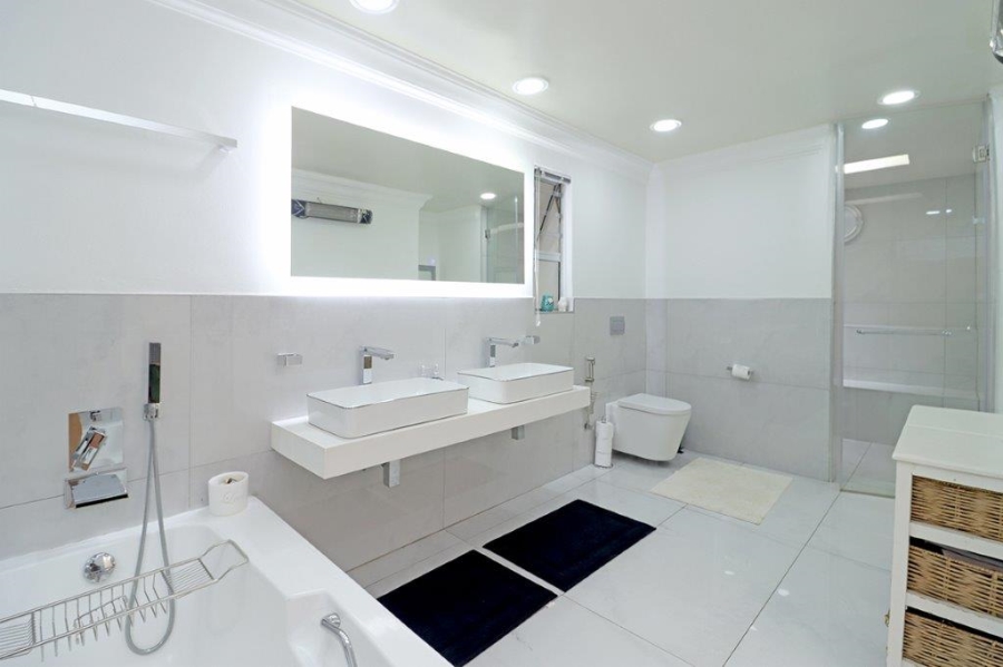 To Let 3 Bedroom Property for Rent in Atholl Gauteng