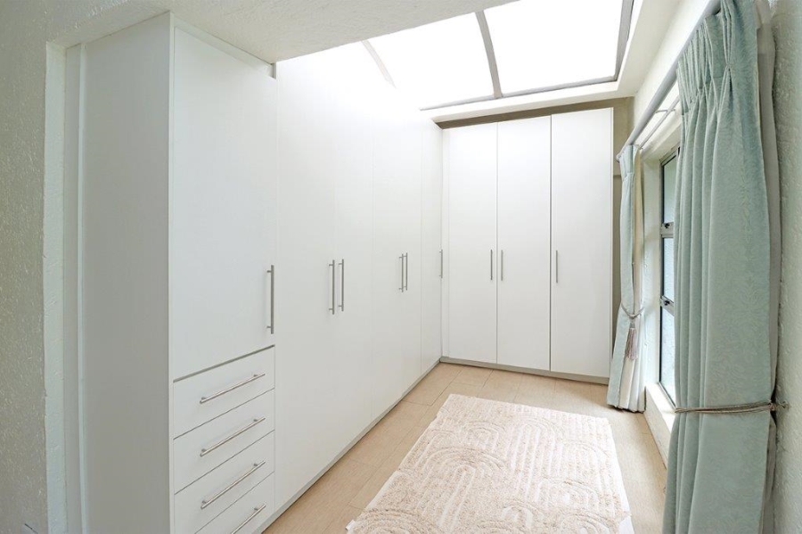 To Let 3 Bedroom Property for Rent in Atholl Gauteng