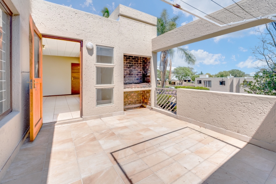 2 Bedroom Property for Sale in Morningside Gauteng