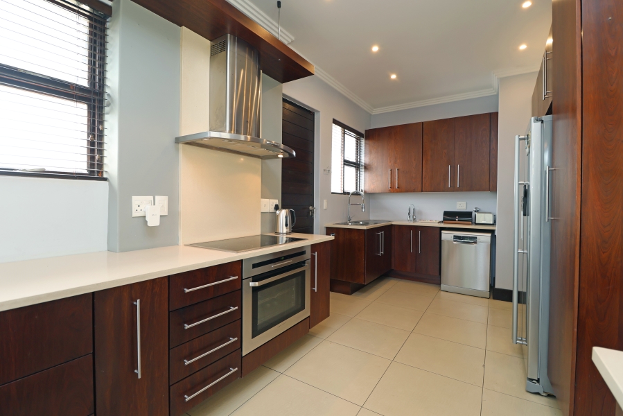 To Let 4 Bedroom Property for Rent in Bryanston Gauteng