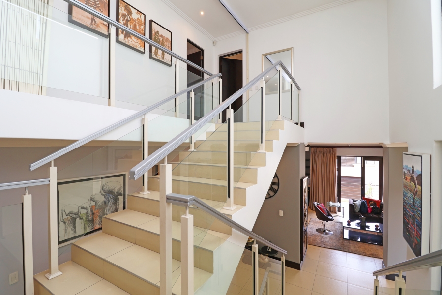 To Let 4 Bedroom Property for Rent in Bryanston Gauteng