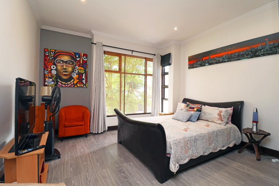 To Let 4 Bedroom Property for Rent in Bryanston Gauteng