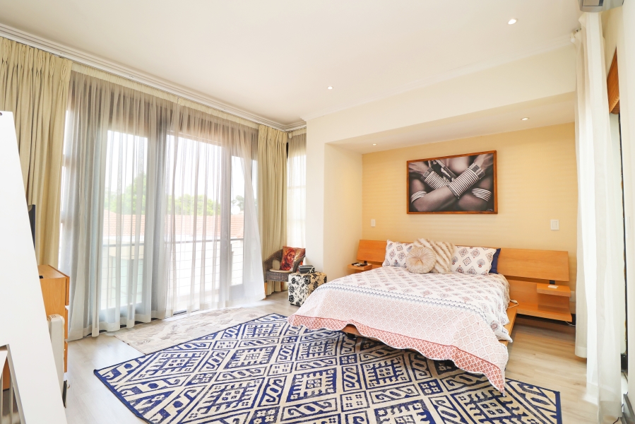 To Let 4 Bedroom Property for Rent in Bryanston Gauteng