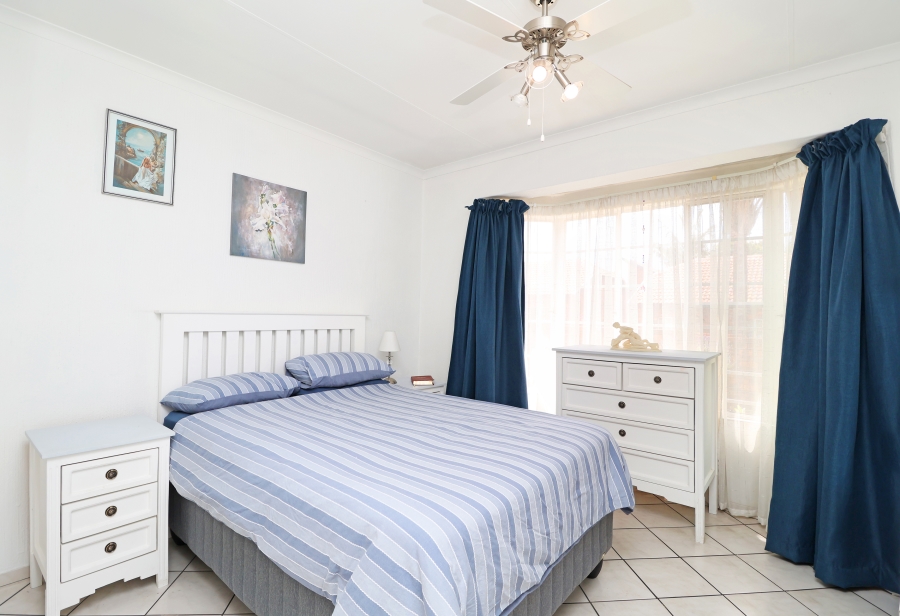 2 Bedroom Property for Sale in Weltevreden Park Gauteng