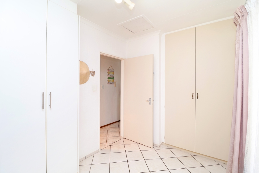 2 Bedroom Property for Sale in Weltevreden Park Gauteng