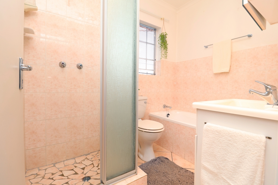 2 Bedroom Property for Sale in Weltevreden Park Gauteng