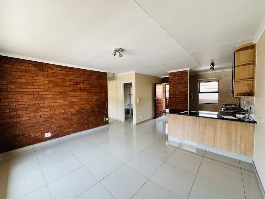 2 Bedroom Property for Sale in Florentia Gauteng