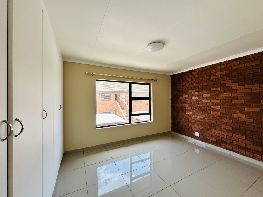 2 Bedroom Property for Sale in Florentia Gauteng
