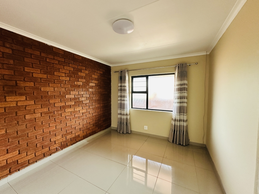 2 Bedroom Property for Sale in Florentia Gauteng