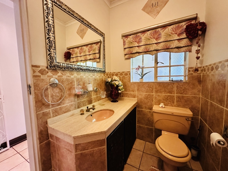 5 Bedroom Property for Sale in Lambton Gauteng