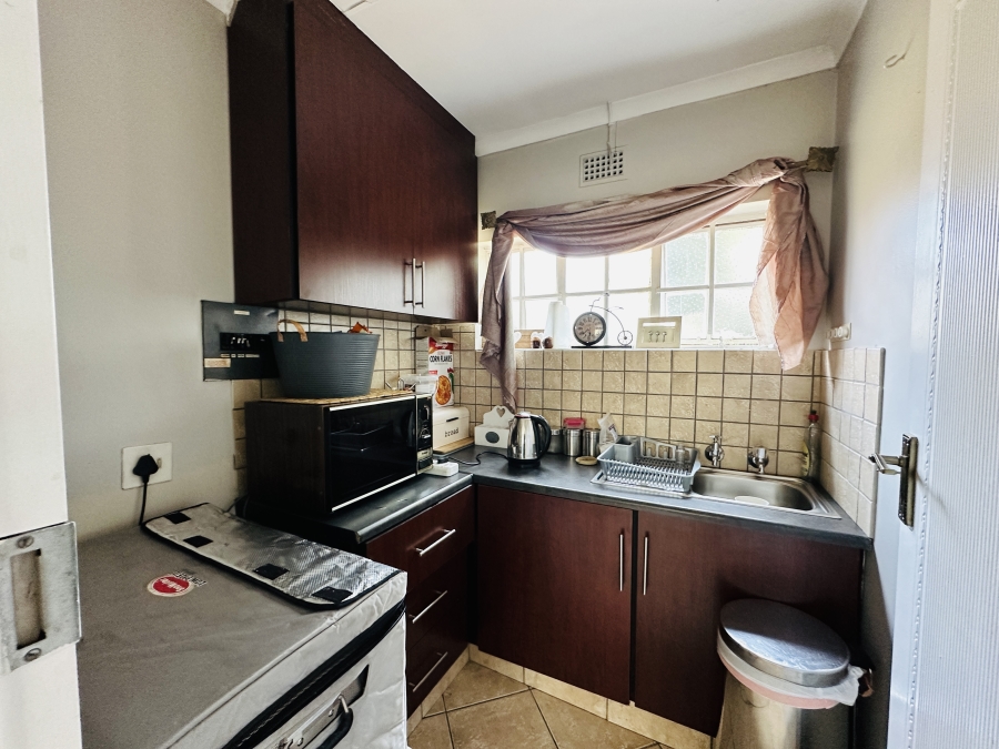 5 Bedroom Property for Sale in Lambton Gauteng