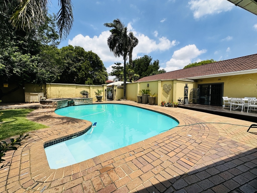 5 Bedroom Property for Sale in Lambton Gauteng
