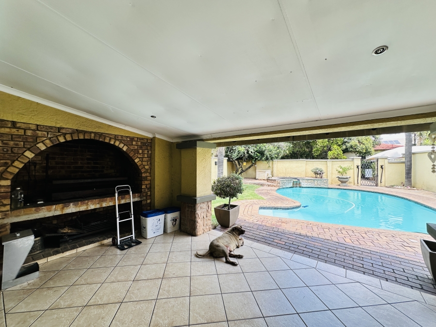 5 Bedroom Property for Sale in Lambton Gauteng