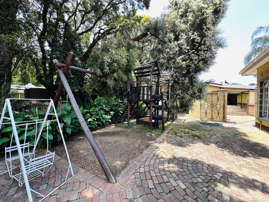 5 Bedroom Property for Sale in Lambton Gauteng