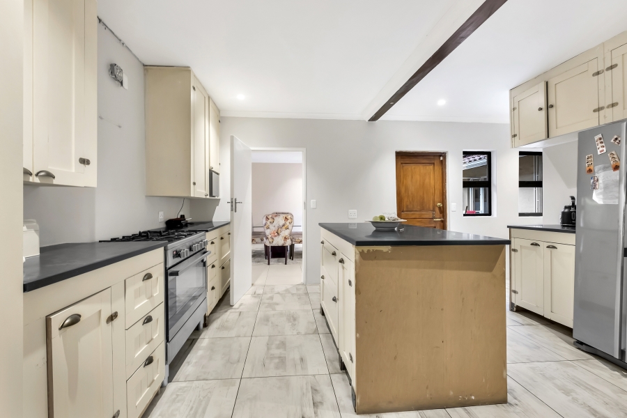 4 Bedroom Property for Sale in Morningside Manor Gauteng