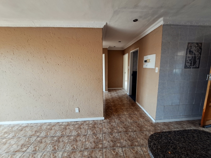 To Let 3 Bedroom Property for Rent in Naturena Gauteng